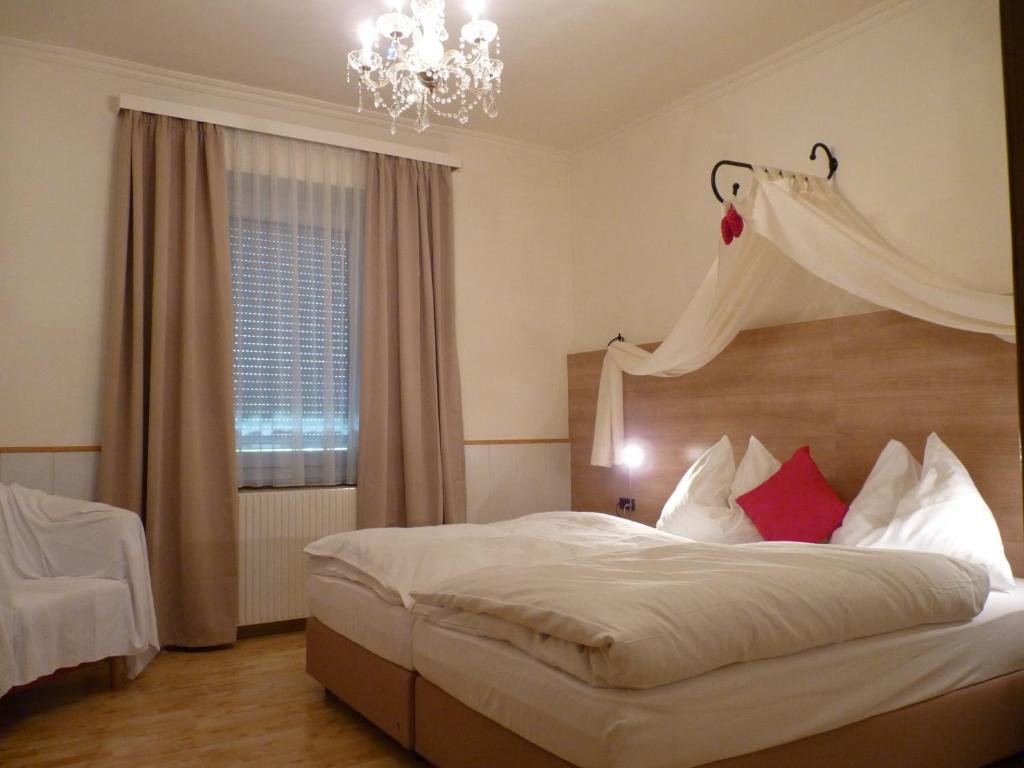 Hotel Blie, Bed & Breakfast, Self Check-In Горн Екстер'єр фото