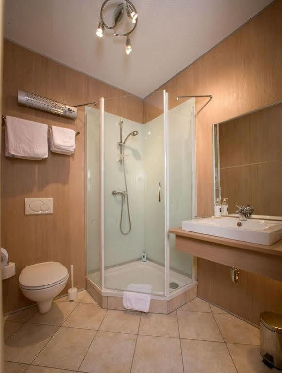 Hotel Blie, Bed & Breakfast, Self Check-In Горн Екстер'єр фото